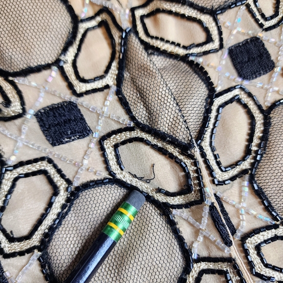 Adrianna Papell Evening Beaded Blouse Sz M 100% Silk Black Gold Geometric Top - Picture 11 of 15